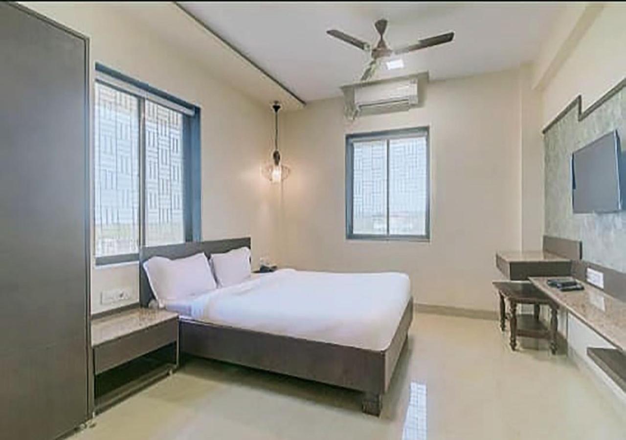Hotel New Elite Inn - Near Midc Turbhe Navi Mumbai Exterior photo